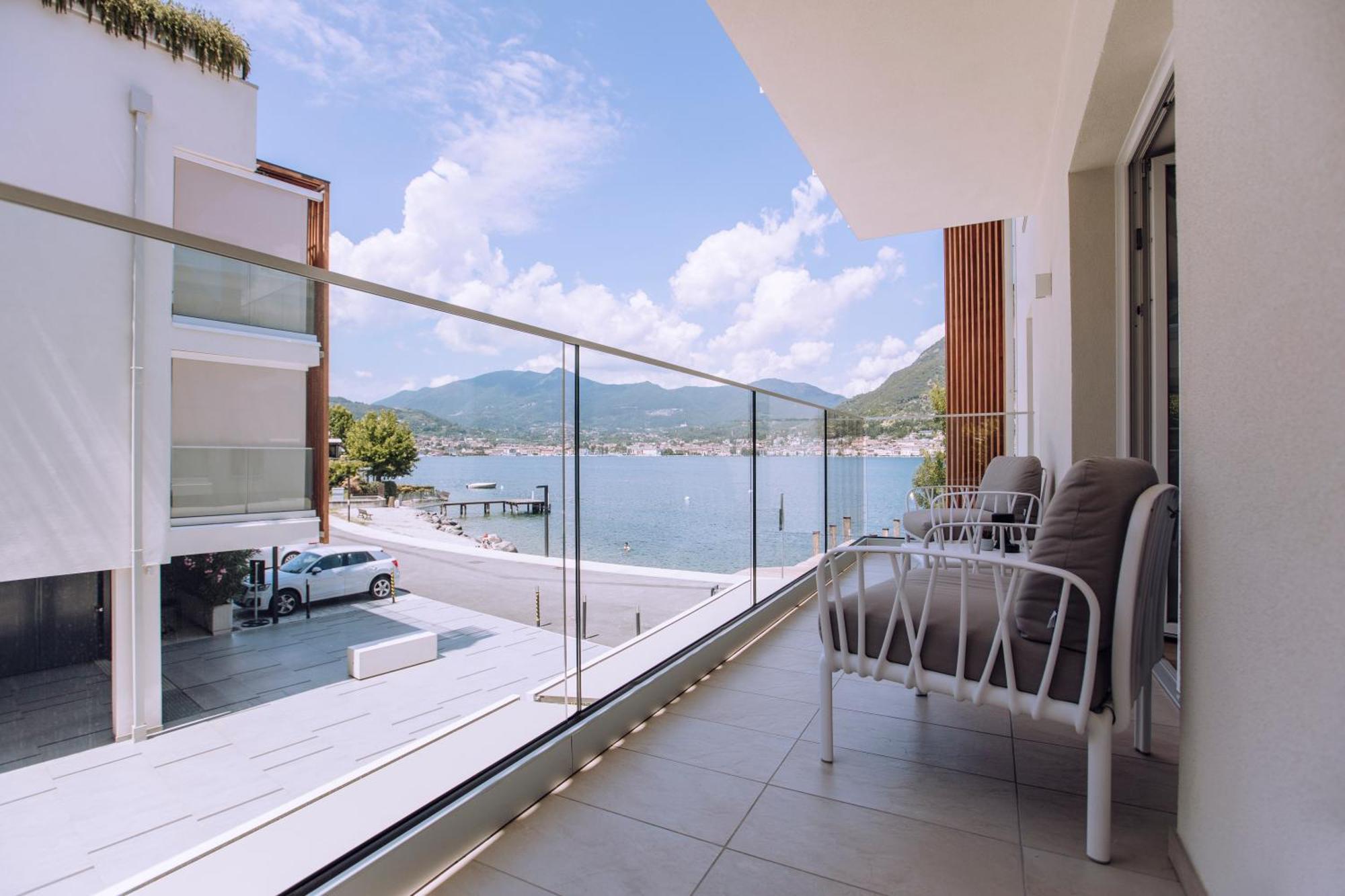 Ah Porticcioli Boutique Apartments San Felice del Benaco Buitenkant foto